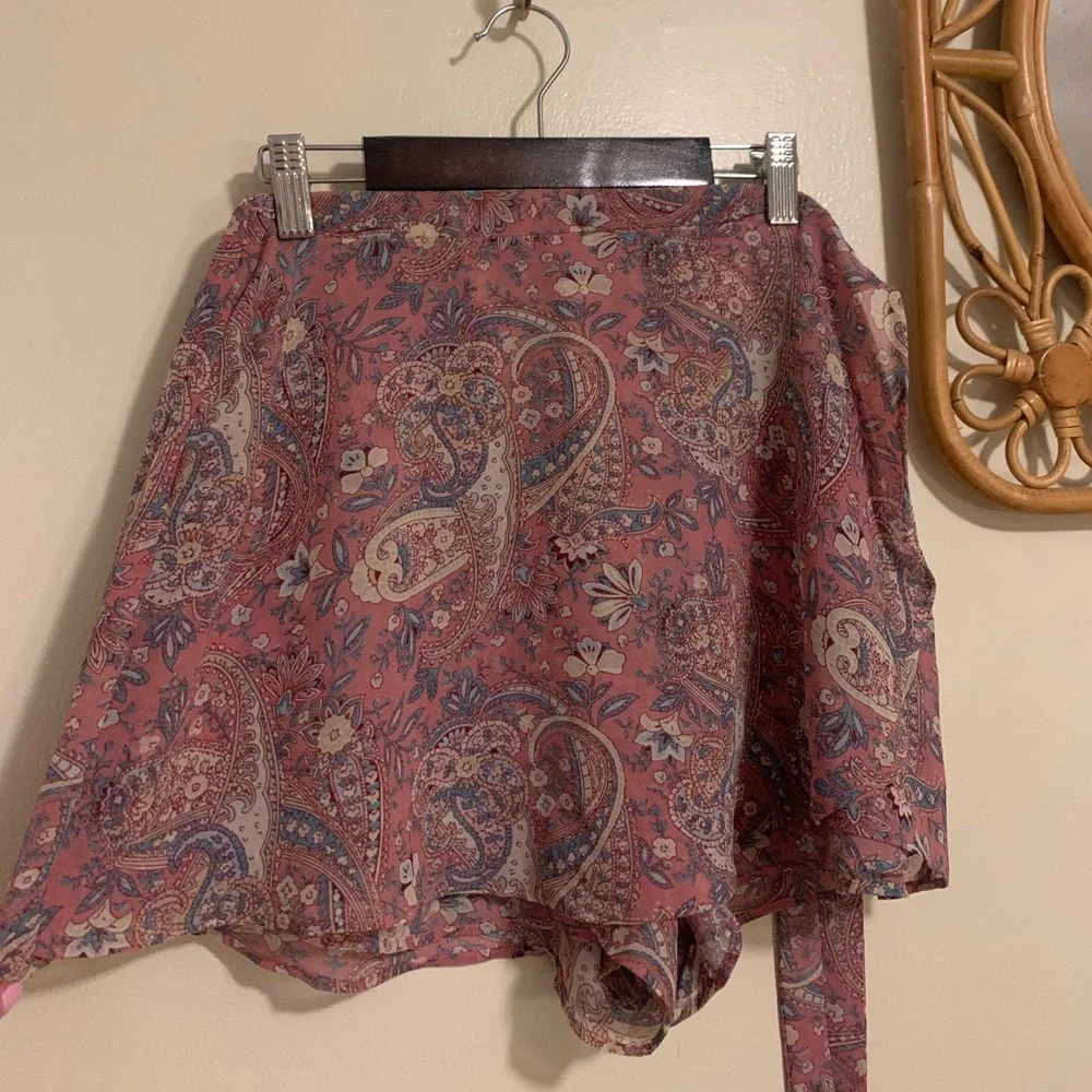 Revolve/ Show Me Your Mumu Great Wrap Blushing Paisley Wrap Skort - Picture 2 of 9